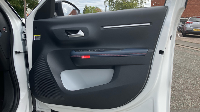Citroen C3 Aircross 83kW Extended Range Collection 54kWh 5dr Auto Electric Hatchback - Image 34